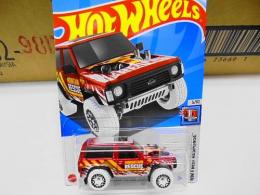 Hotwheels ニッサン パトロール カスタム　 レッド