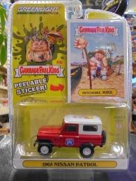 ガーベッジペイルキッズ　1965 ニッサン パトロール ステッカー付 ミニカー