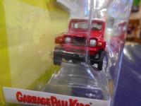ガーベッジペイルキッズ　1965 ニッサン パトロール ステッカー付 ミニカー