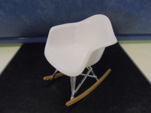 Vitra ミニチュア RAR イームズ ロッキング ミニチュア RAR – Vitra Online Shop